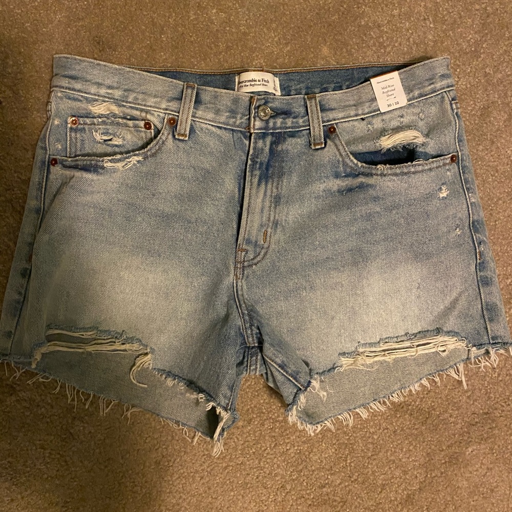 A&F Mid-Rise Boyfriend Shorts